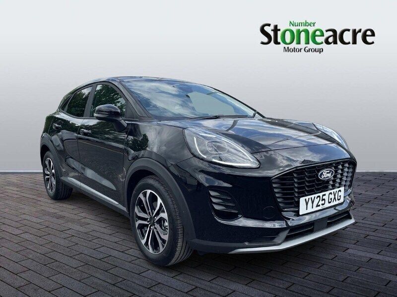Black New 2025 Ford Puma Titanium Hatchback | £22,051 (Super price) - Image 1/2