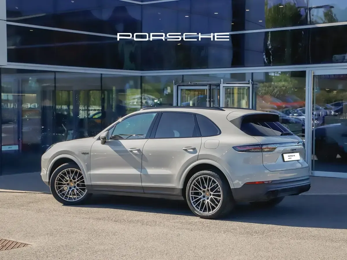 Used Porsche Cayenne Platinum Edition 2023 Grey SUV