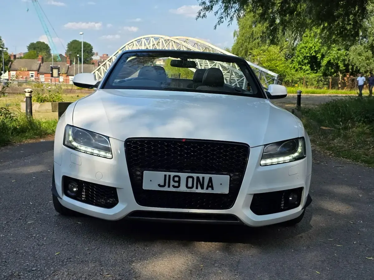 Used Audi A5 Cabriolet S-Line 211 HP (155 kW) 2010 White Cabriolet