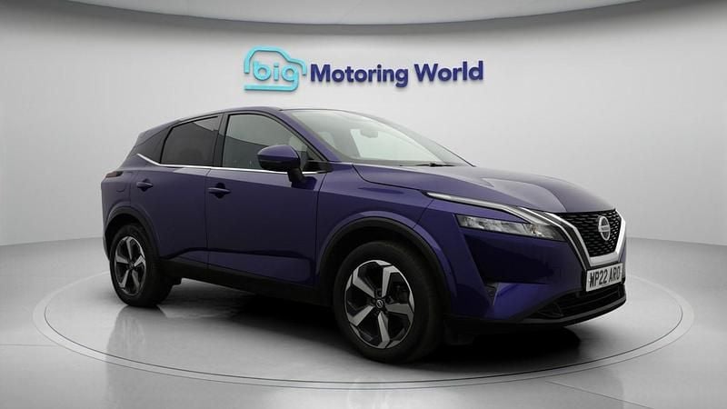 Blue Used 2022 Nissan Qashqai N-Connecta SUV | £14,304 (Good price) - Image 1/4