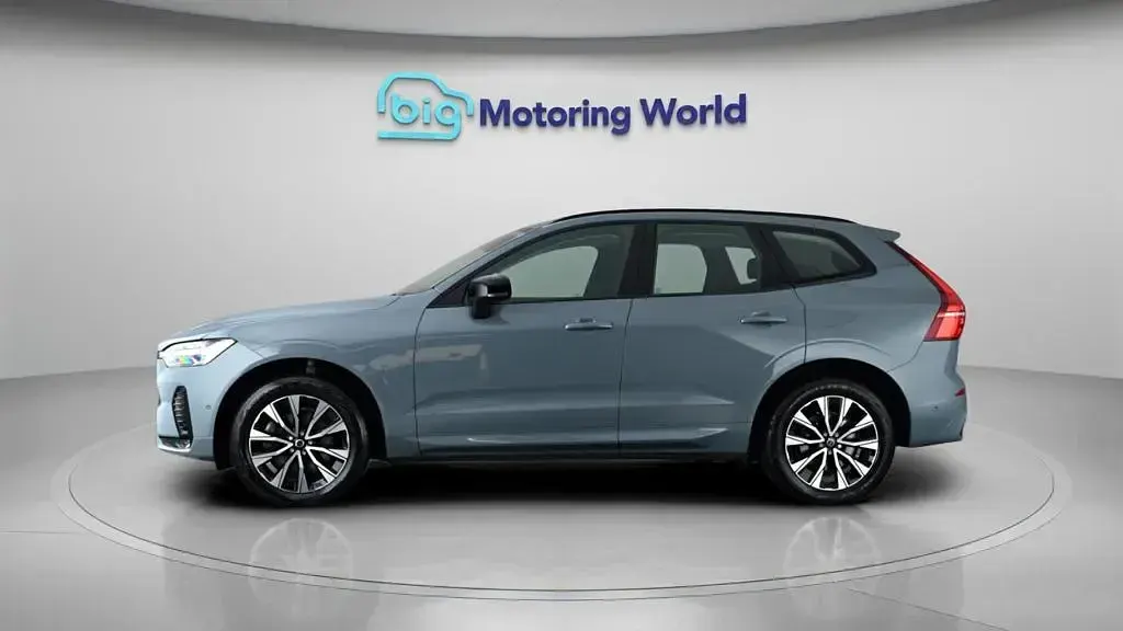 Used Volvo XC60 Plus 197 HP (144 kW) 2023 Grey SUV