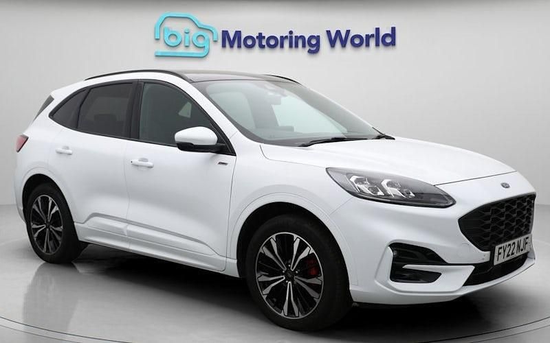 White Used 2022 Ford Kuga ST-Line X SUV | £19,958 (Good price) - Image 1/4