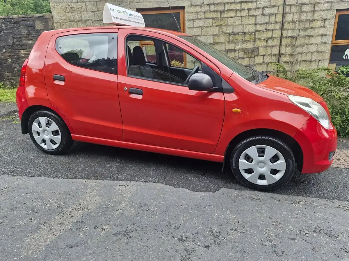 Used Suzuki Alto SZ3 68 HP (50 kW) 2009 Red Hatchback