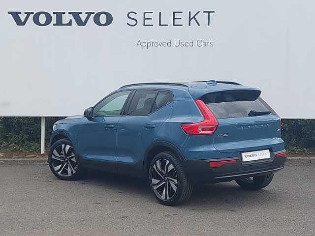 Used Volvo XC40 Ultimate 194 HP (142 kW) 2023 Blue SUV