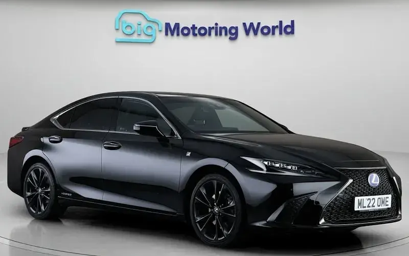 Gebraucht Lexus ES300H Sport Line 218 PS (160 kW) 2021 Limousine