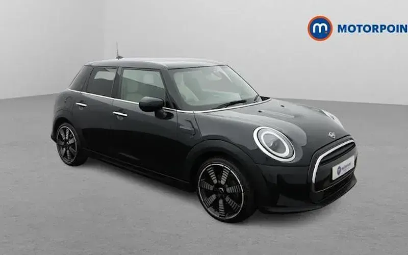 Used Mini Cooper Exclusive 136 HP (100 kW) 2023 Hatchback