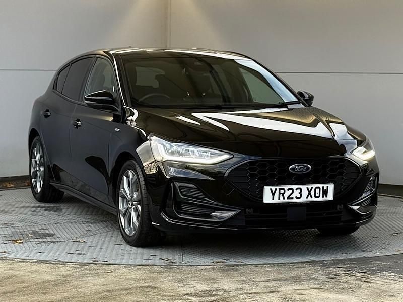 Used Ford Focus ST-Line 125 HP (91 kW) 2023 Black Hatchback