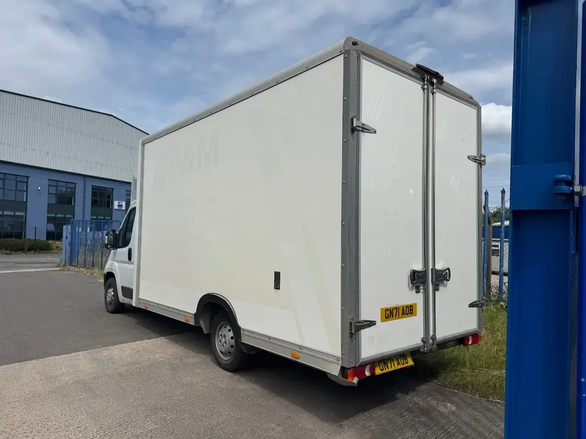 Used Peugeot Boxer 165 HP (121 kW) 2021 White Van