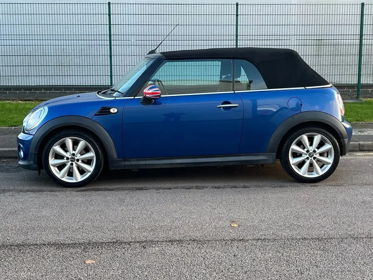 Used Mini Cooper Cabriolet 122 HP (89 kW) 2012 Blue Cabriolet