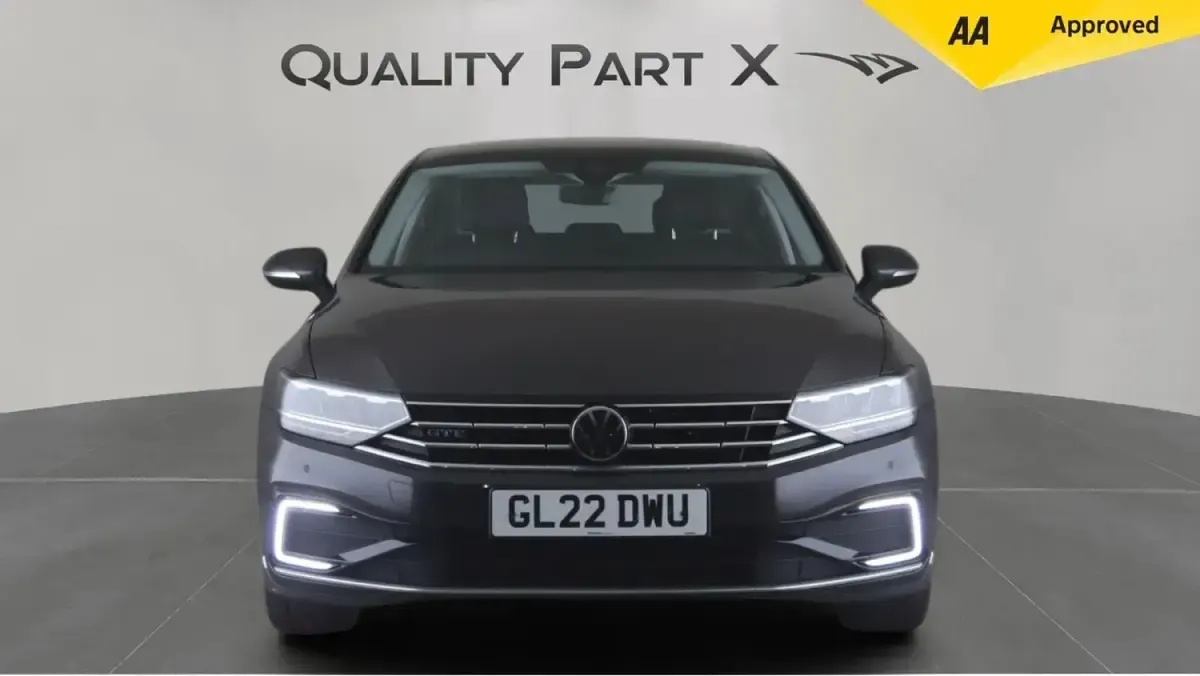 Used VW Passat GTE 218 HP (160 kW) 2022 Grey Estate