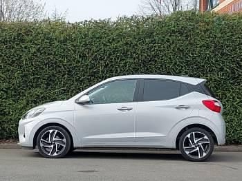 Used Hyundai i10 Premium 84 HP (61 kW) 2024 Grey Hatchback