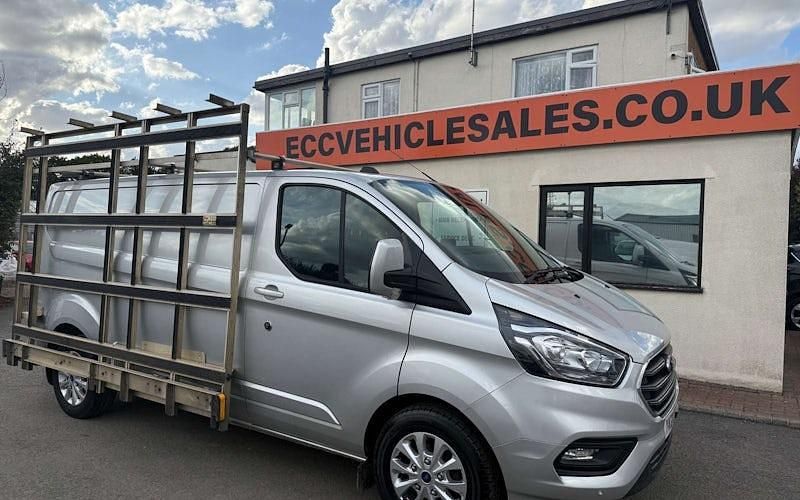 Begagnad Ford Transit Custom Limited 131 HK (96 kW) 2023 Van