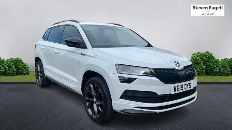 White Used 2019 Skoda Karoq SportLine SUV | £15,292 (Fair price) - Image 1/4