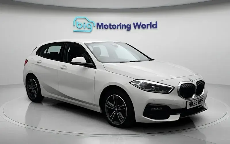 Used BMW 118 Sport Line 136 HP (100 kW) 2024 Hatchback