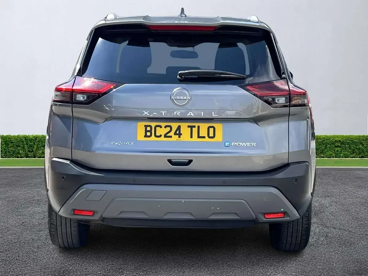 Used Nissan X-Trail N-Connecta 213 HP (156 kW) 2024 Grey SUV