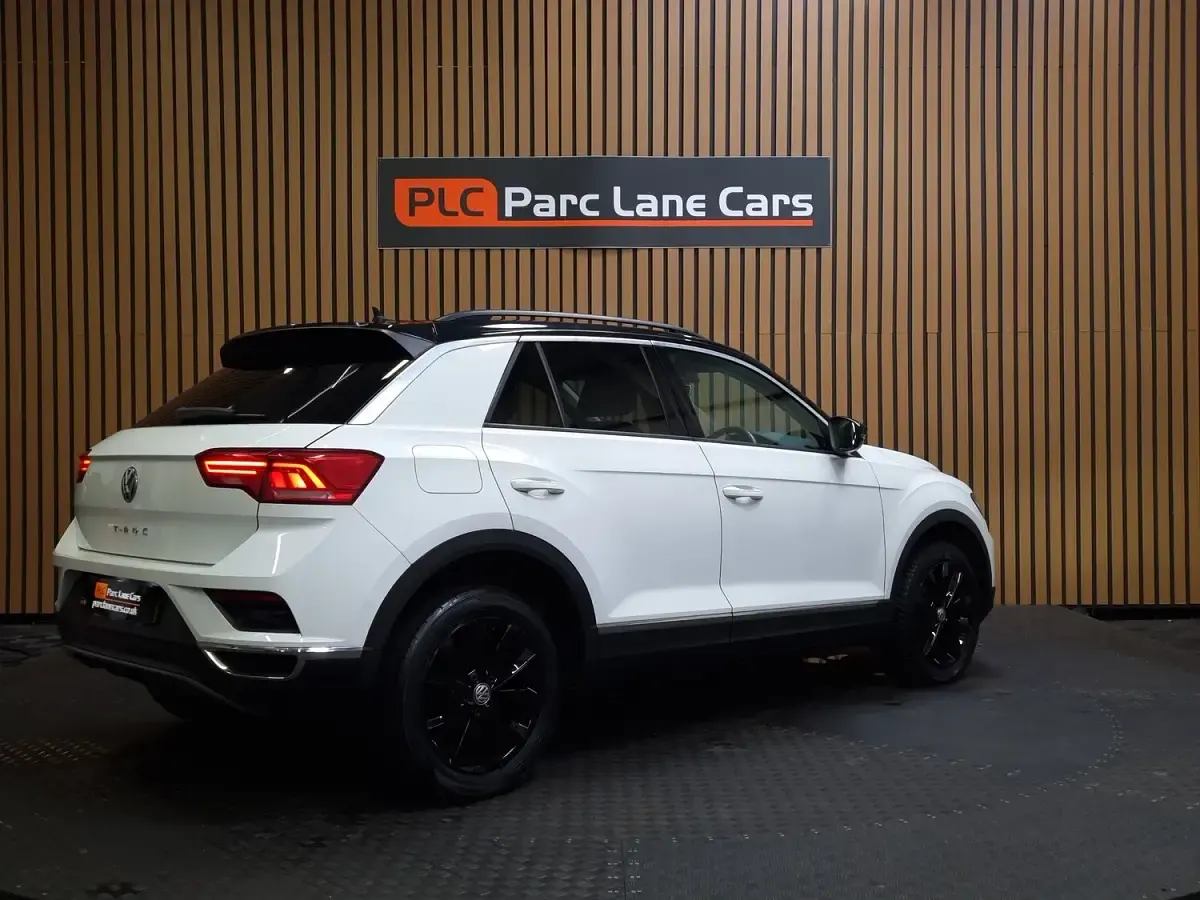 Used VW T-Roc Design 115 HP (84 kW) 2018 White SUV