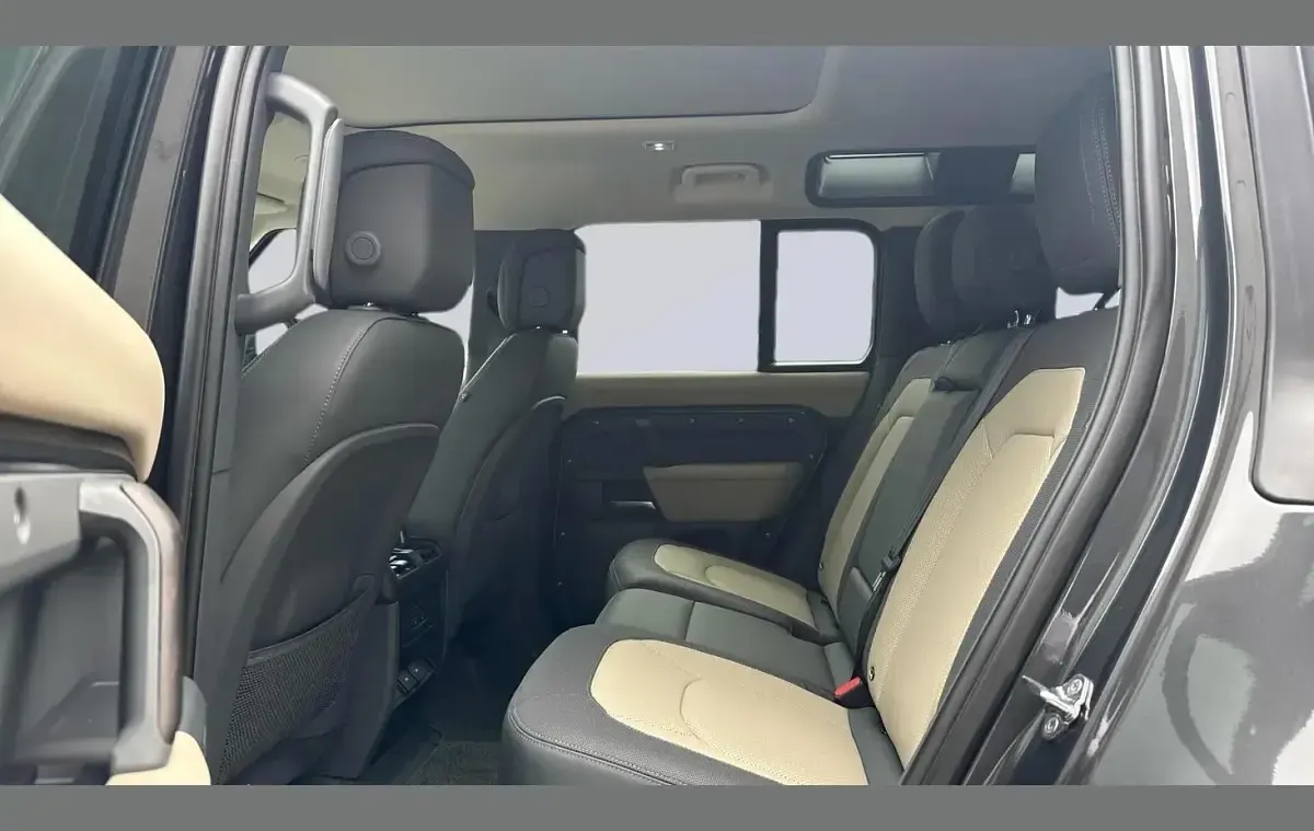 Used Land Rover Defender 394 HP (289 kW) 2023 Grey SUV
