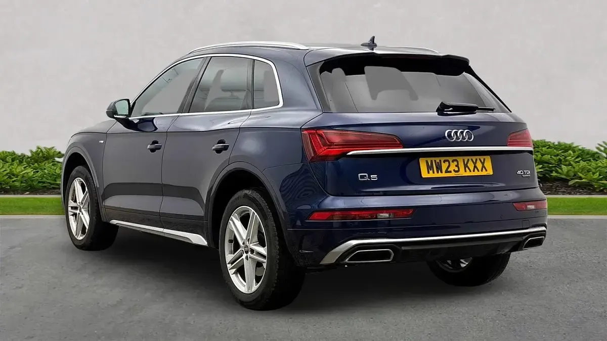 Used Audi Q5 S-Line 204 HP (150 kW) 2023 Blue SUV