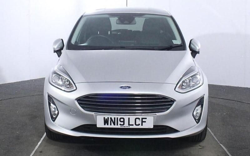 Usado Ford Fiesta Titanium X 101 HP (74 kW) 2019 Prateado Citadino