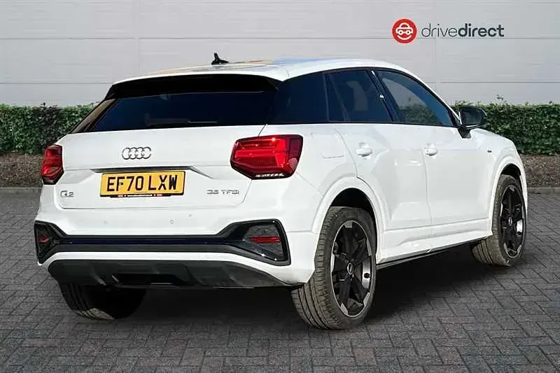 Used Audi Q2 Black Edition 150 HP (110 kW) 2021 White SUV