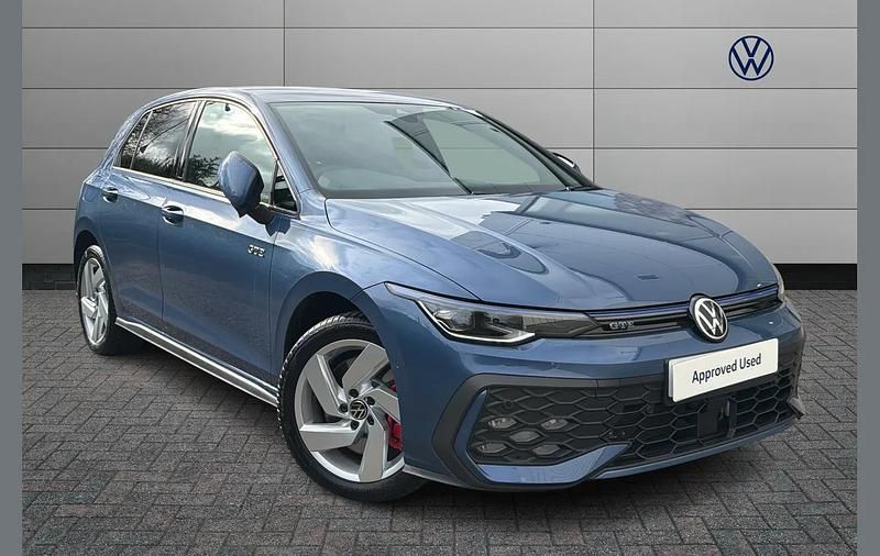 Used VW Golf VIII GTE 267 HP (196 kW) 2025 Blue Hatchback