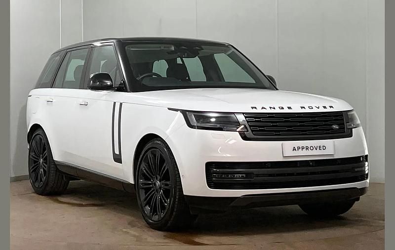 Used Land Rover Range Rover SE 296 HP (217 kW) 2024 White SUV