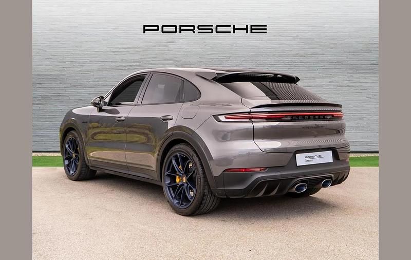 Used Porsche Cayenne Turbo E-Hybrid 729 HP (536 kW) 2024 Grey SUV