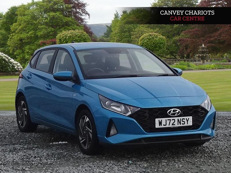 Used Hyundai i20 SE 100 HP (73 kW) 2022 Turquoise Hatchback