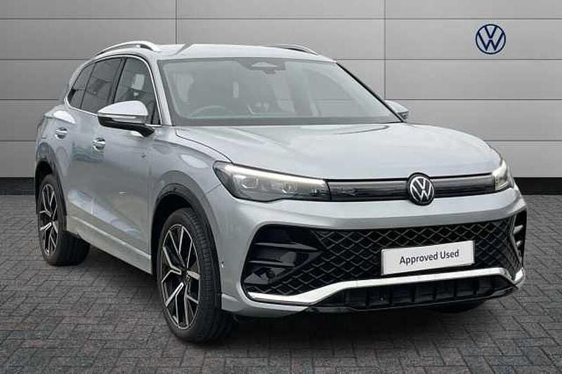 Used VW Tiguan R-line 150 HP (110 kW) 2025 Silver SUV
