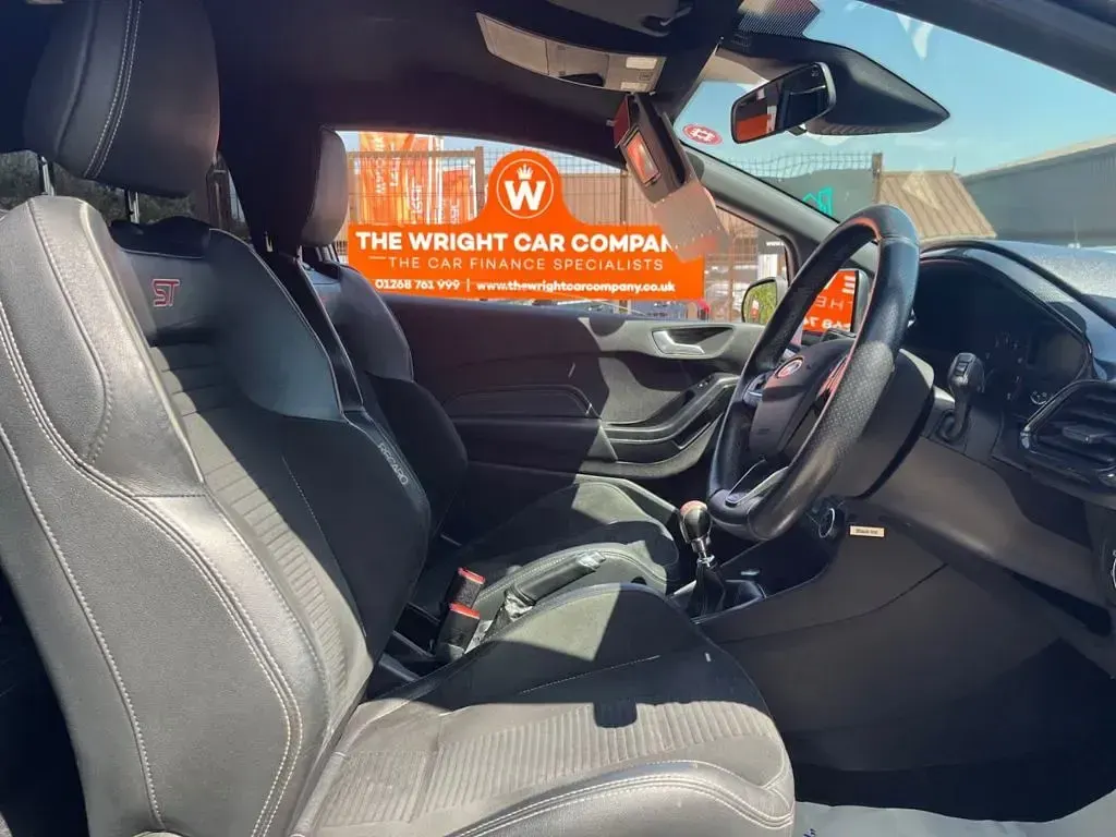 Used Ford Fiesta ST-Line 140 HP (102 kW) 2018 Grey Hatchback