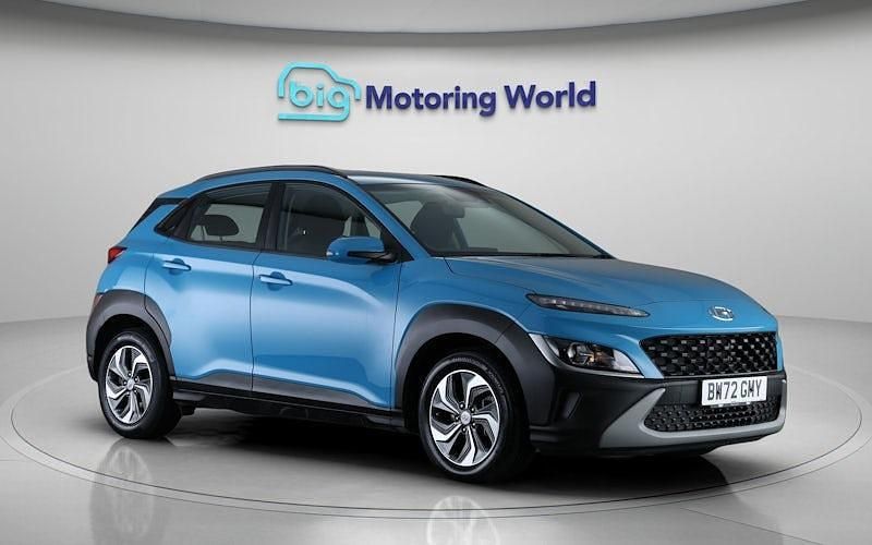 Second-hand Hyundai Kona SE 141 CP (103 kW) 2022 Albastru SUV