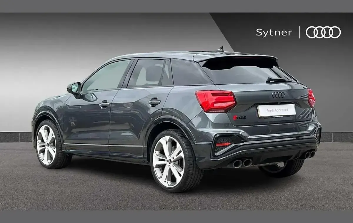 Usado Audi SQ2 Advanced Plus 300 HP (220 kW) 2022 Cinzento SUV