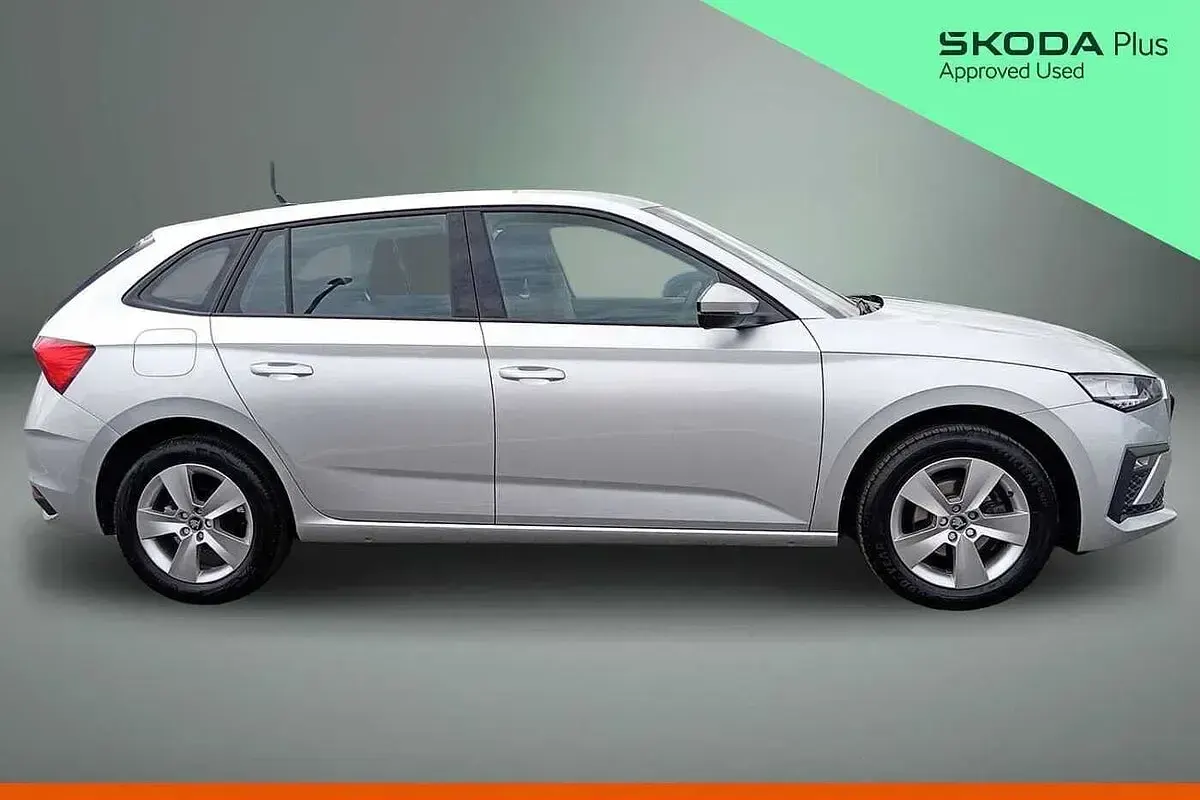 Used Skoda Scala SE 113 HP (83 kW) 2025 Brilliant silver metallic Hatchback