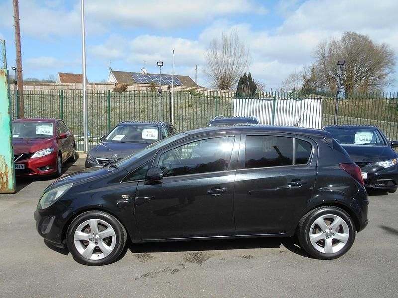 Usado Vauxhall Corsa 2012 Preto Citadino