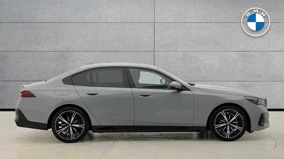 Used BMW 520 M Sport 205 HP (150 kW) 2026 Grey