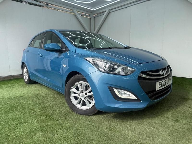 Used Hyundai i30 Active 100 HP (73 kW) 2013 Blue Hatchback