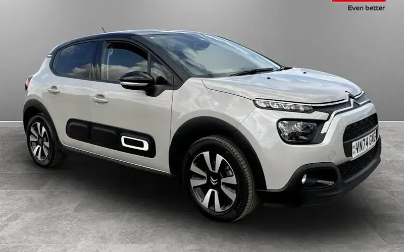 Used Citroën C3 PureTech 110 HP (80 kW) 2024 Hatchback