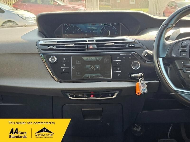 Used Citroën Grand C4 Picasso Exclusive 2016 White MPV