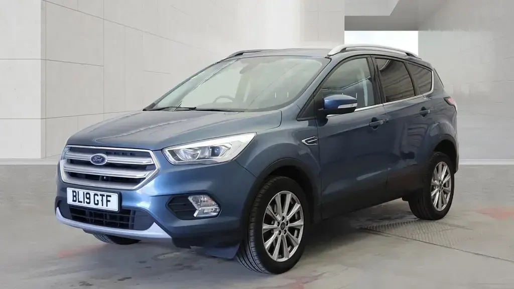 Used Ford Kuga Titanium 120 HP (88 kW) 2019 Blue SUV