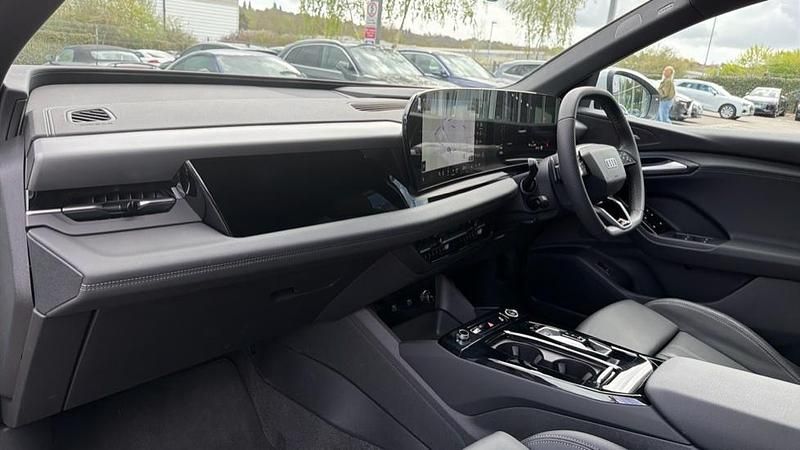 Used Audi Q6 Sportback e-tron S-Line 285 kW (388 HP) 2026 White SUV