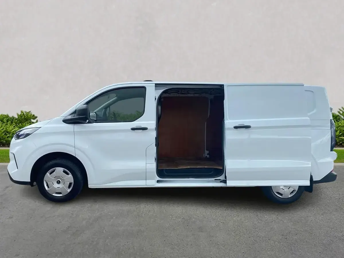 Used Ford Transit Custom Trend 2024 White Van