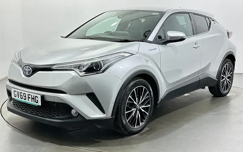 Used Toyota C-HR 122 HP (89 kW) 2019 Silver SUV