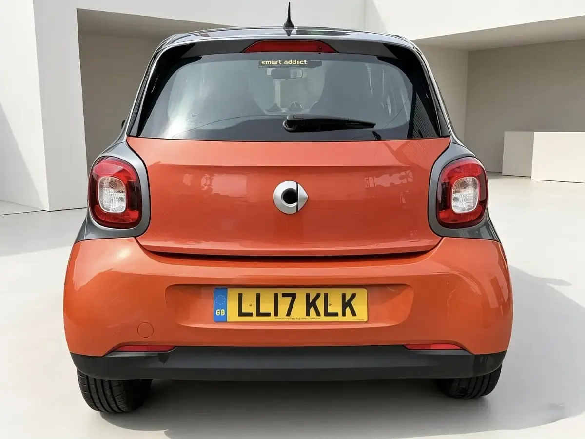 Used Smart ForFour Prime 71 HP (52 kW) 2017 Orange Hatchback