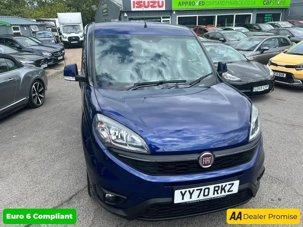 Used Fiat Doblò 2021 Blue MPV