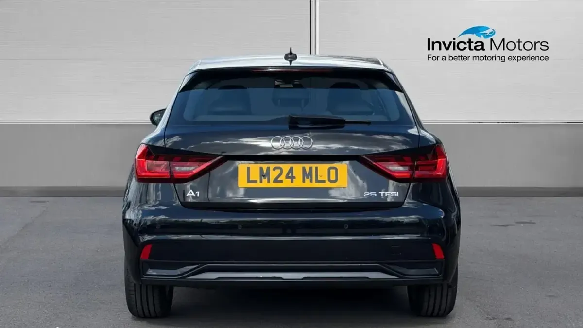 Usado Audi A1 Sport 95 HP (69 kW) 2024 Preto SUV