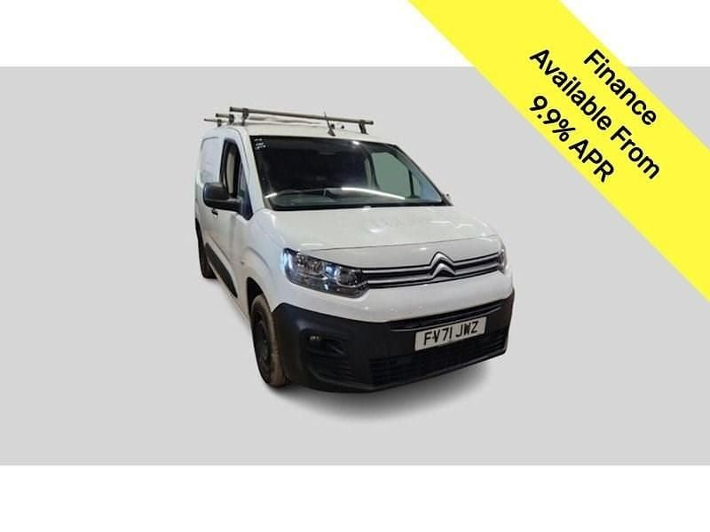 Used Citroën Berlingo 75 HP (55 kW) 2021 White MPV