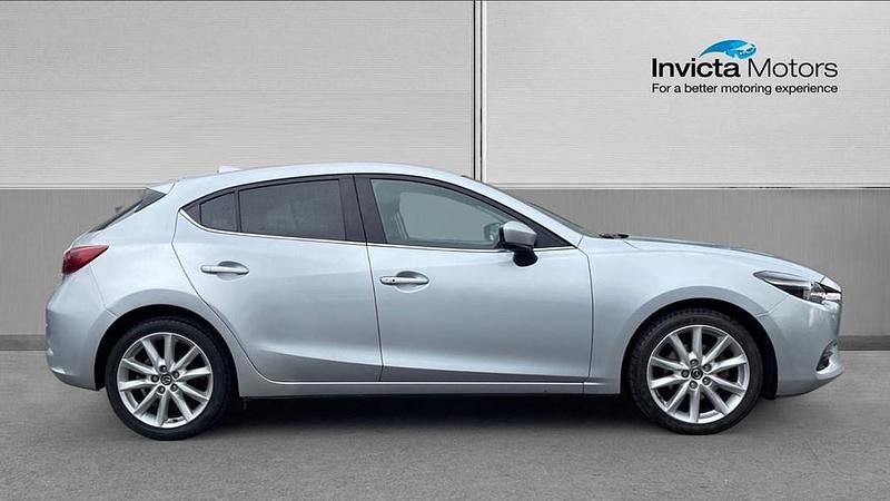 Usado Mazda 3 Inclusive 2018 Prateado Citadino