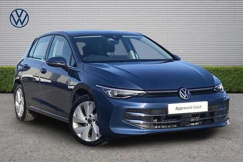 Used VW Golf VIII Style 150 HP (110 kW) 2025 Blue Hatchback