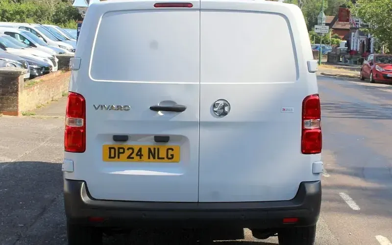Used Vauxhall Vivaro 120 HP (88 kW) 2026 MPV