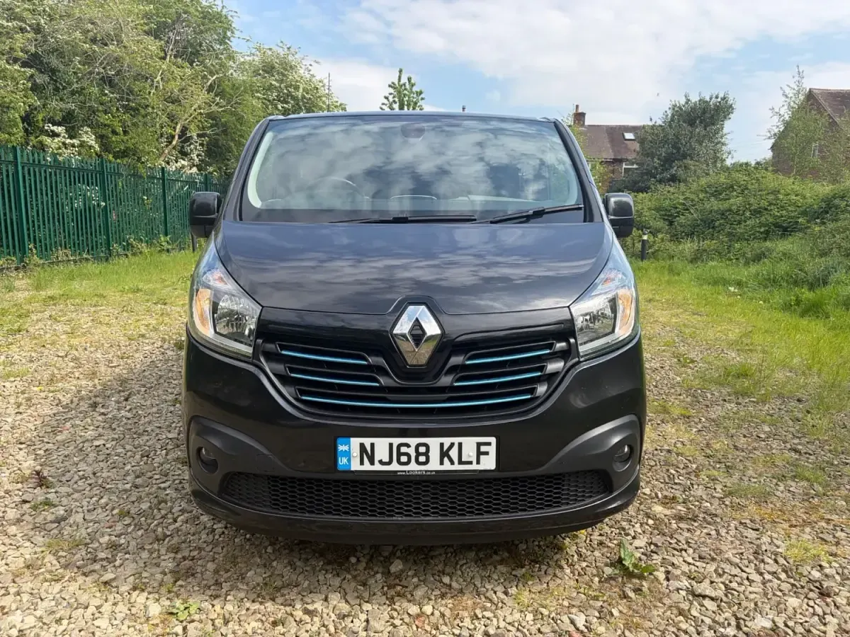 Usado Renault Trafic 2018 Preto Monovolume